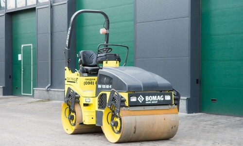 Дорожный каток Bomag BW 120 AD-4