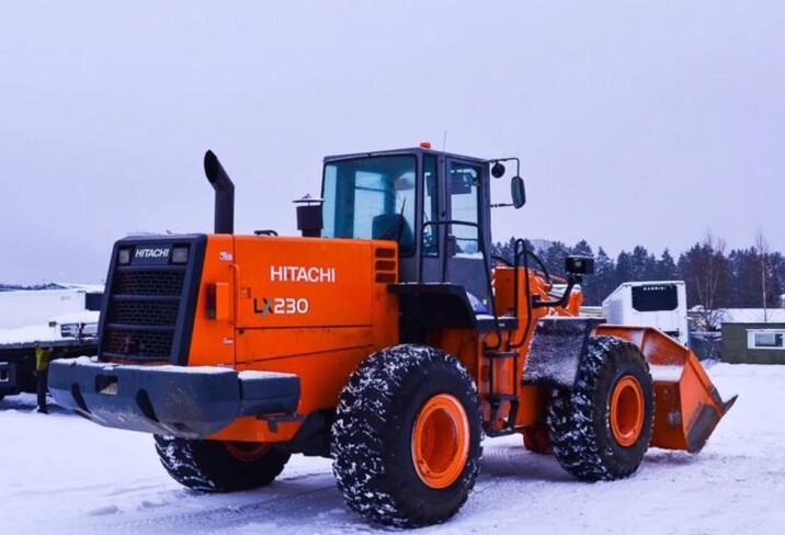 Аренда фронтального погрузчика (колесного) Hitachi LX 230